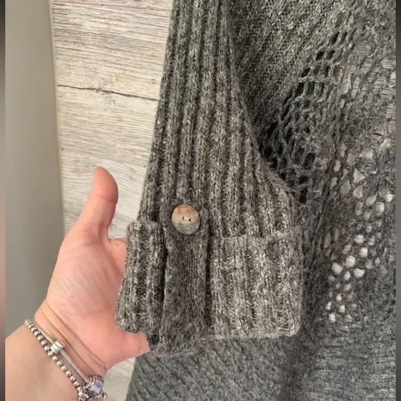 BCBG cardigan L - Picture 5 of 7